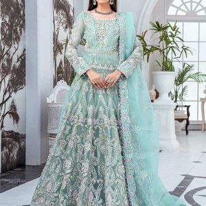 women's dress  Maxi new